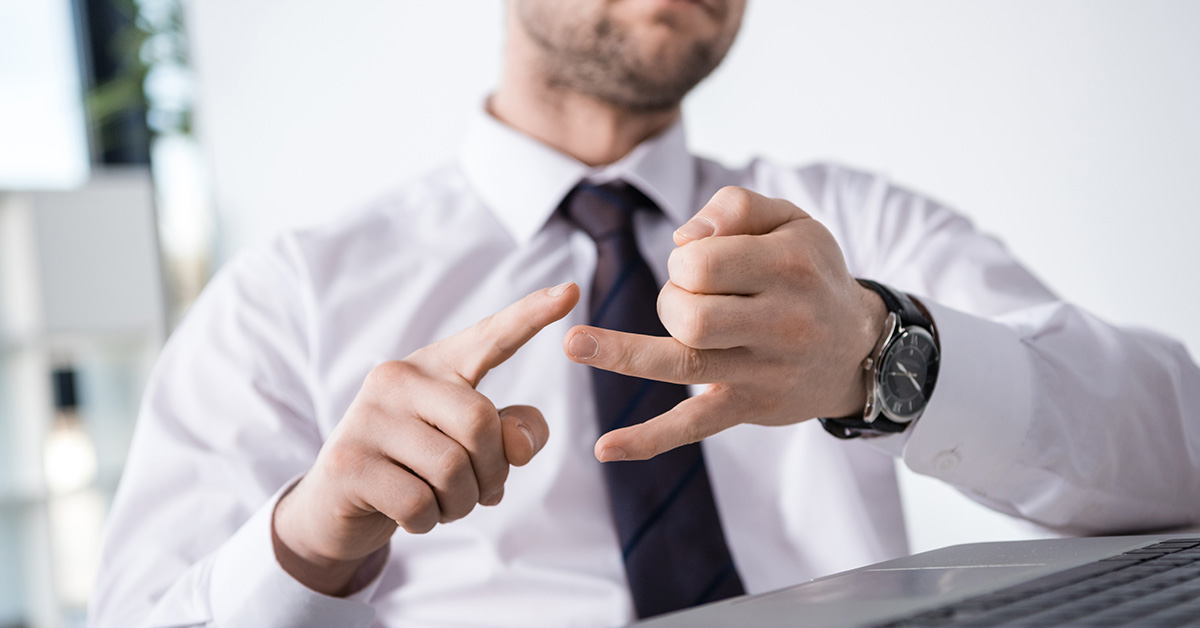 Boss counting demands on fingers