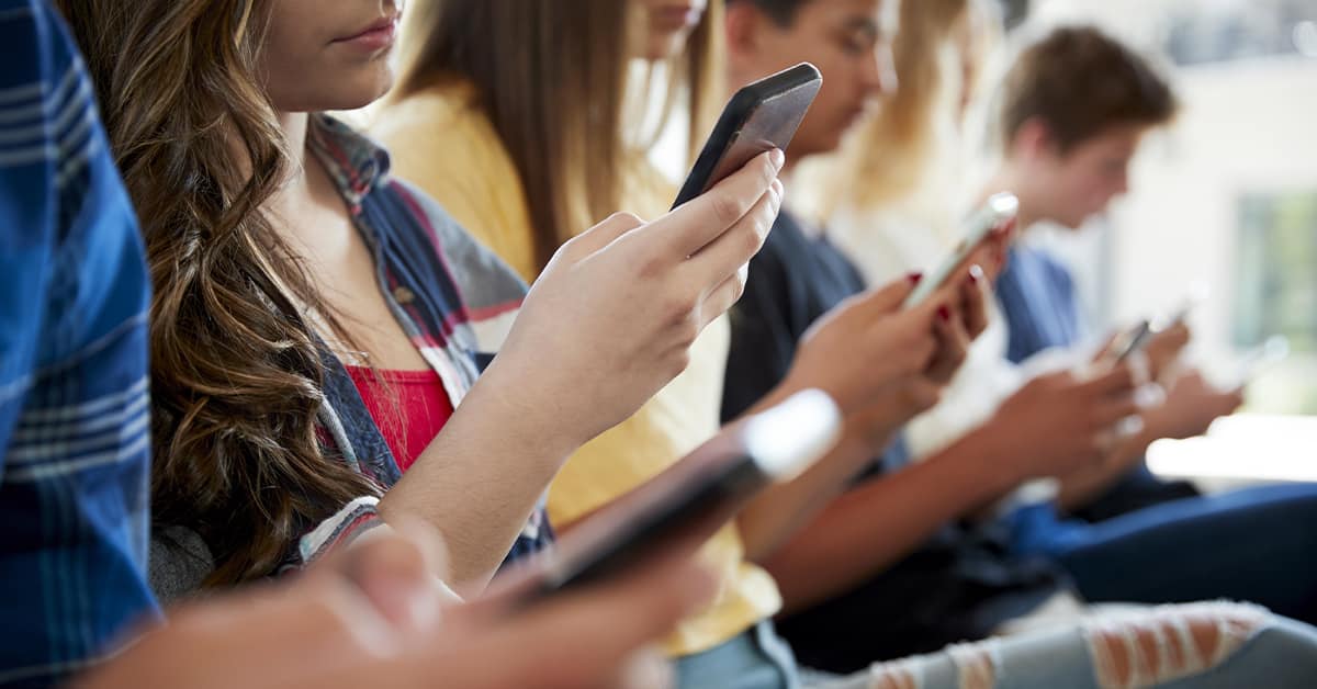 Social Media and Staffing: 3 Tips to Get More Traffic Back to Your Website